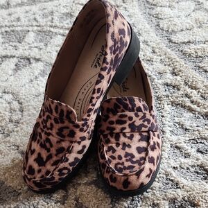 Life Stride Leopard Print Loafers